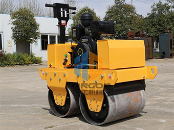 使用小型壓路機碾壓路基有哪些要求呢？